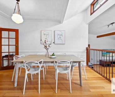 Charming Classical Family Home - Photo 5