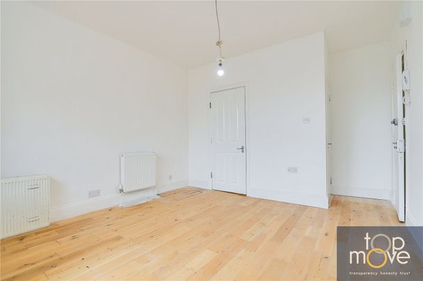 Mitcham Park, Mitcham, CR4 - Photo 1