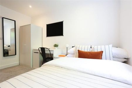 6 bedroom house to rent - Photo 3