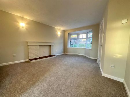 3 bedroom detached house to rent - Photo 4