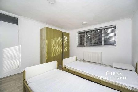 Hanger Vale Lane, London, W5 - Photo 3