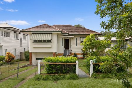 31 Gresham Street, Ashgrove, QLD, 4060 - Photo 2