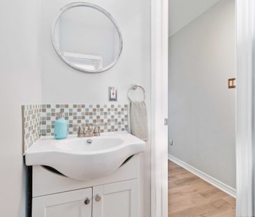 For Lease - 53 Courtleigh Square, Brampton, Ontario - Photo 5