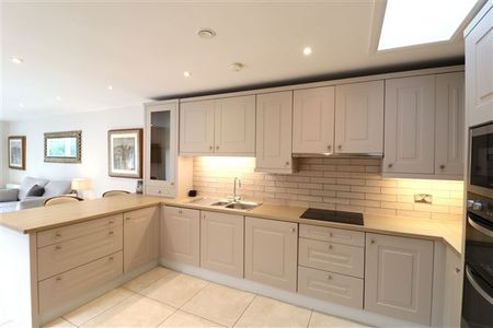 Shrewsbury, Ballsbridge, Dublin 4 - Photo 2