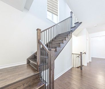 For Lease - 1041 Suddard Avenue, Oshawa, Ontario - Photo 4