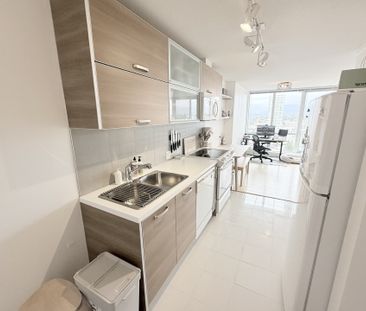 Park Place 1. Immaculate One Bedroom with Panoramic City and Mounta... - Photo 3