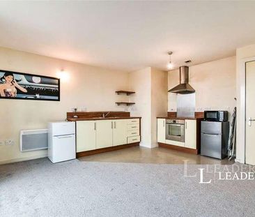 City Point, Chapel Street, Salford, Greater Manchester, M3 - Photo 5