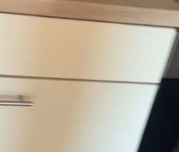 Appartement te huur in Gilly voor € 750 met 1 slaapkamer - Photo 5