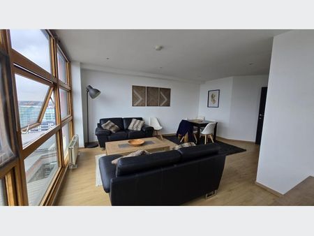 Appartement à Louer à LILLE 1016 € - Photo 4