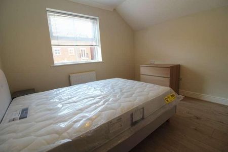 Stanshawe Court, Stanshawe Road, Reading, RG1 - Photo 2