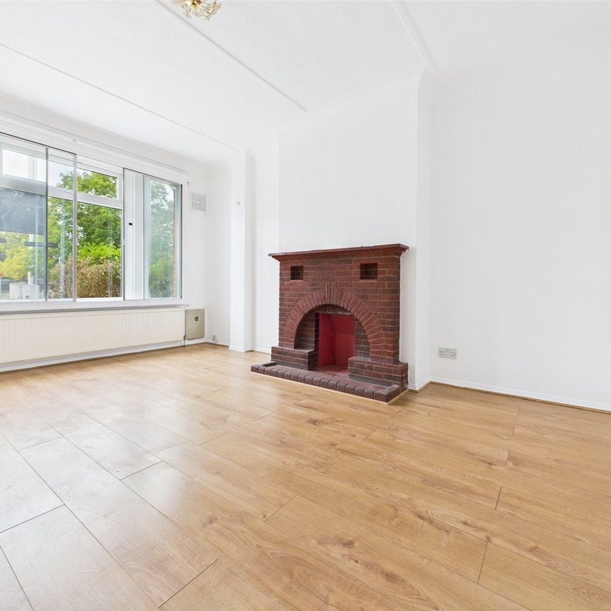 Heath Road, Hounslow, TW3 - Photo 1