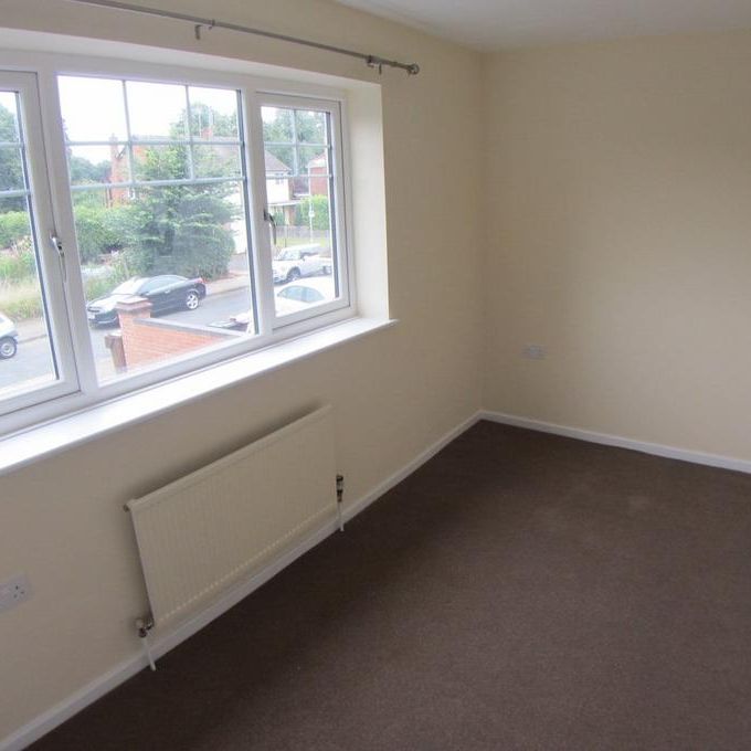 2 bedroom end of terrace house to rent - Photo 1