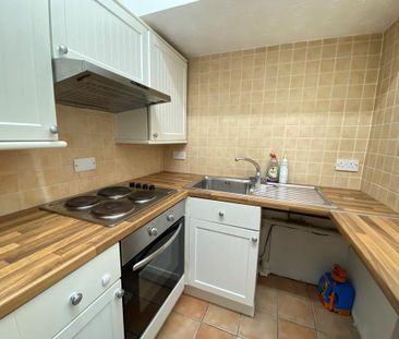 1 bedroom flat to rent - Photo 4