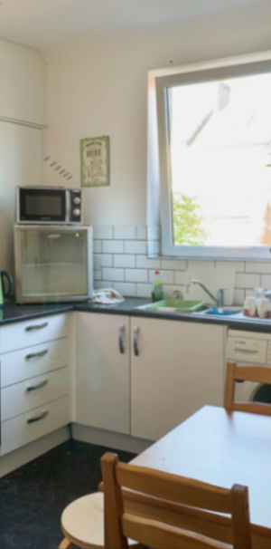 A lovely, well-kept 5-bed professional HMO in Barnsley town centre. Room 1 - Photo 1