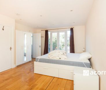 4 bedroom terraced house to rent - Photo 3