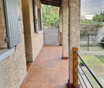 A louer appartement de type 2 avec jardin à Marseille 13013 Frais V... - Photo 4