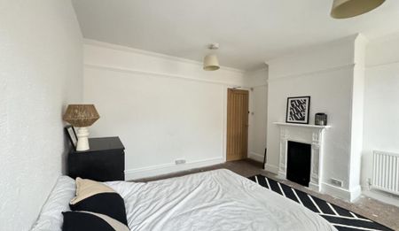 5 bedroom end of terrace house to rent - Photo 5