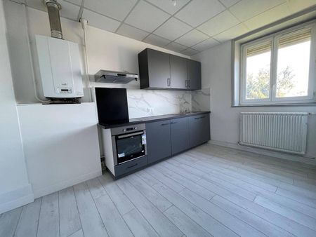 Appartement 4 pièces - 71000 Mâcon - Photo 3