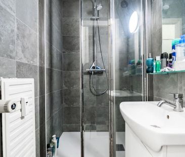 Appartement te huur in Liège voor € 990 met 3 slaapkamers - Foto 6