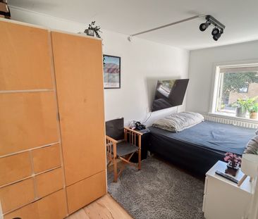 Charmerende 4-værelses rækkehus i Aalborg med have - Foto 4