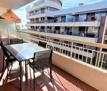 Location Appartement 1 pièce 28m² ANTIBES 06160 - Photo 4