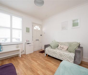 2 bedroom terraced house to rent - Photo 4