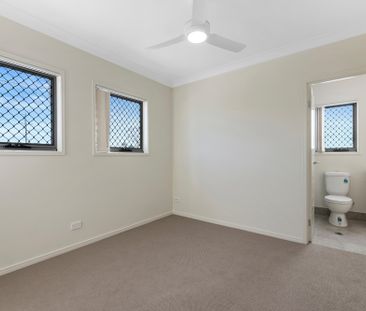 Convenient Duplex - Photo 4