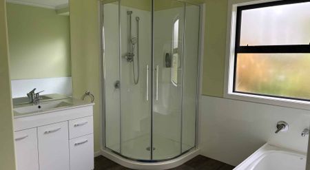 Three Bedroom Home with Double Internal Access Garage - Photo 5