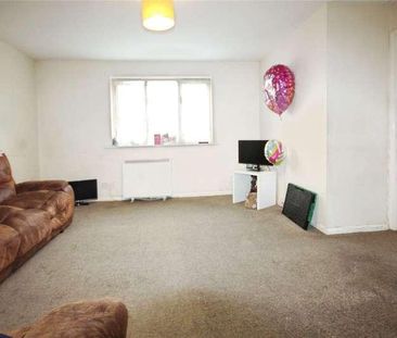 Chantress Close, Dagenham, RM10 - Photo 1