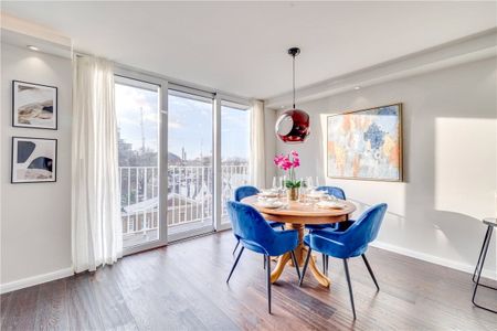 This stunning three-bedroom, three-bathroom flat is located on the fifth floor of Abbots House, beautifully nestled in the sought-after area of St Mary Abbots Terrace. Tenancy Length: Minimum 12 months EPC rating: C | Council Tax Band G - Photo 4