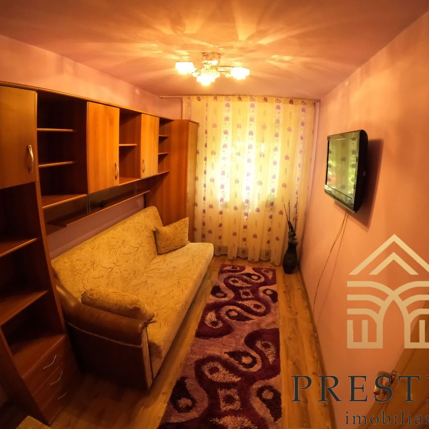 Apartament cu 3 camere de inchiriat in zona Rogerius, Oradea - Fotografie 1