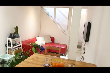 2 Bed Flat, Kingsland Road, E8 - Photo 2