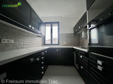 TR.-City: Modernisierte geräumige 2 ZKB, GWC, Abstellraum, EBK und Domblick... - Photo 4