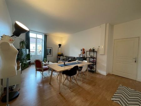 Location Appartement 3 pièces 83m² VICHY 03200 - Photo 2