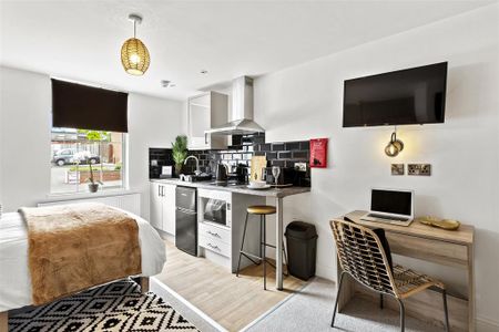 Studio to rent - Photo 3