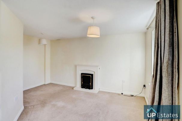 4 bedroom terraced house to rent - Photo 1