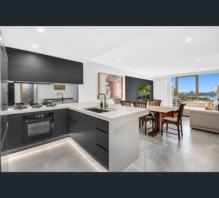 1703/50 Marine Parade, Southport, Qld 4215 - Photo 4