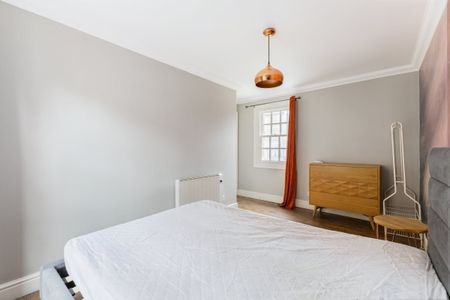 3 bedroom flat to rent - Photo 4