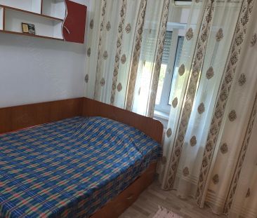 Garsoniera spre inchiriere,2camere,zona 1Mai Craiova - Photo 1