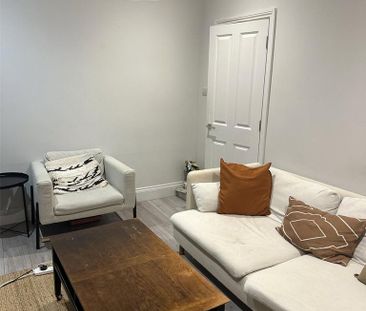 5 bedroom terraced house to rent - Photo 1