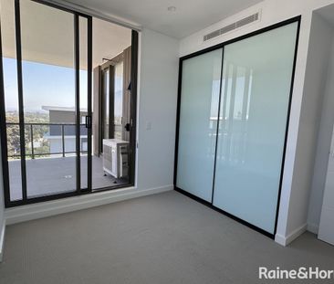 Top Floor One Bedroom Apartment - Photo 5
