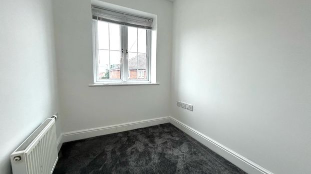 3 bedroom semi-detached house to rent - Photo 1