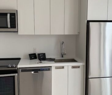 317 Broward #113 Innisfil | $1800 per month | Plus Heat | Plus Water | Plus Hydro - Photo 5