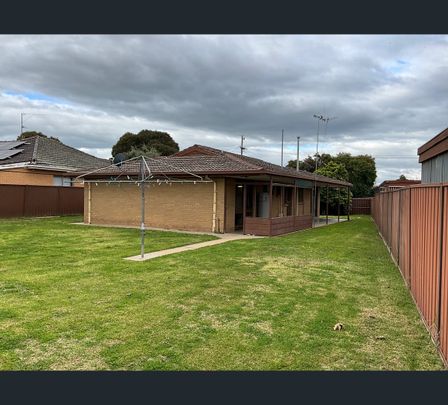 22 Sanderson St, Shepparton, Vic 3630 - Photo 1