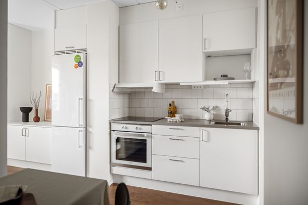 Hägerneholmsvägen, Täby - Photo 1