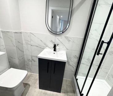 1 bedroom in a house share to rent - Photo 6