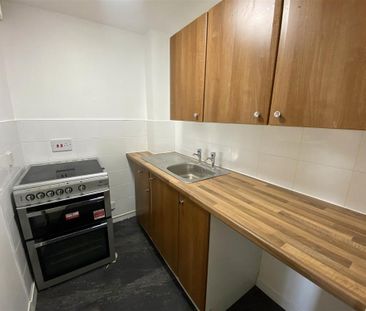 1 bedroom house to rent - Photo 2