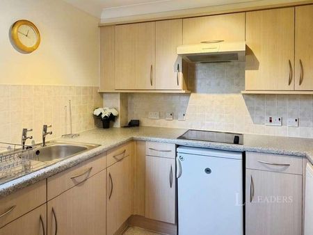 Dove Court, Swan Lane, Faringdon, Oxfordshire, SN7 - Photo 3