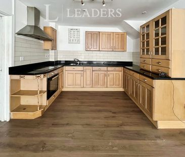 2 bedroom apartment to rent Orwell Road, Clacton-on-Sea, CO15 - Photo 5