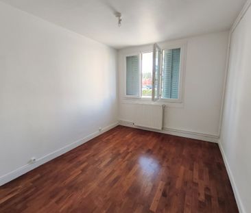 Location Appartement 4 pièces 68m² CHALON SUR SAONE 71100 - Photo 4